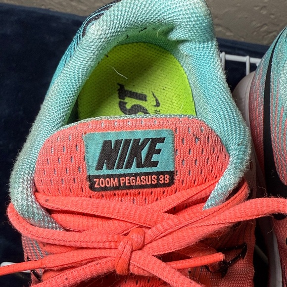 Nike Air Zoom Pegasus 33 Women's Running Sneaker Size 9 Shoes Low Top Trainers - Picture 4 of 7